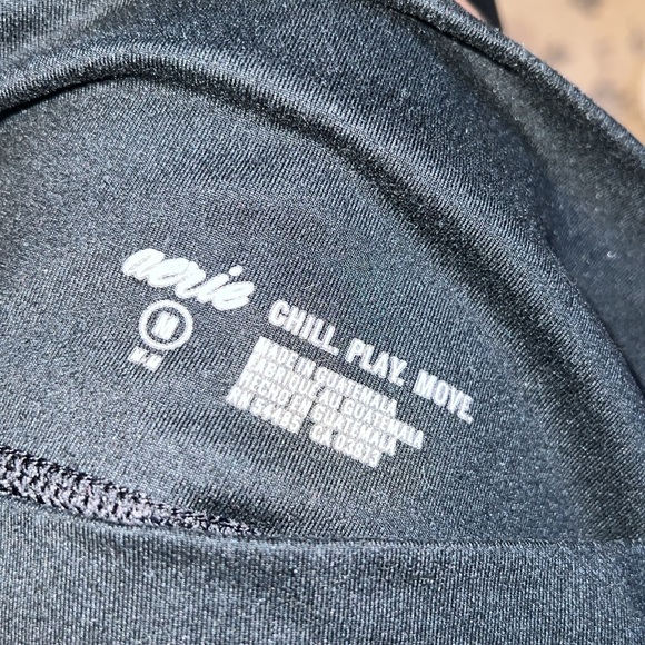 Aerie cropped leggings with mesh detail - Picture 3 of 3